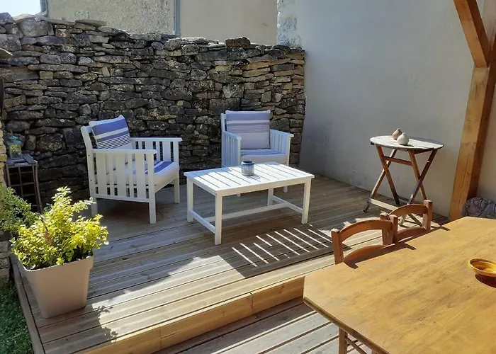 La Au Fond Du Jardin Ferienhaus *